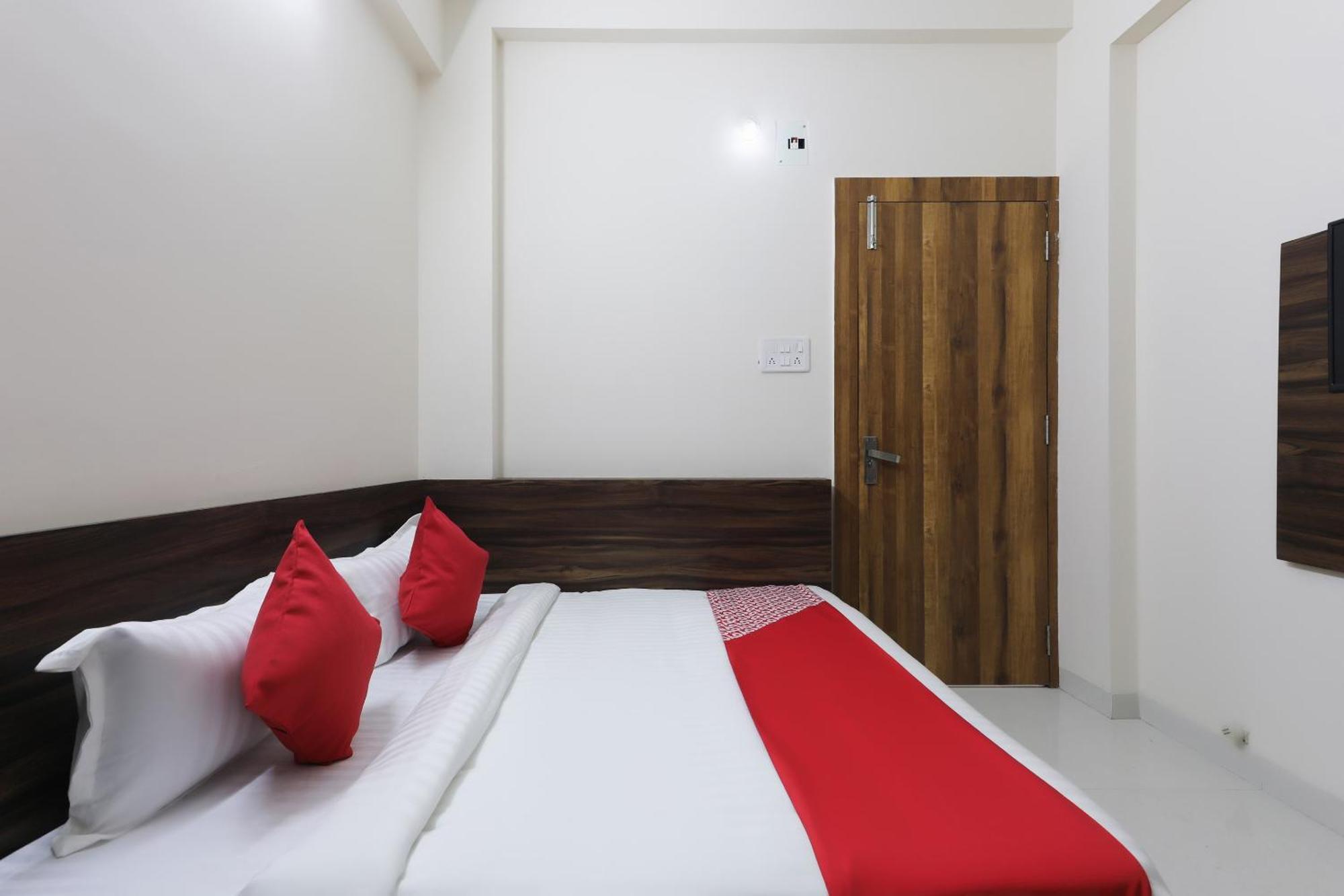 Hotel O La Flora Indore Extérieur photo