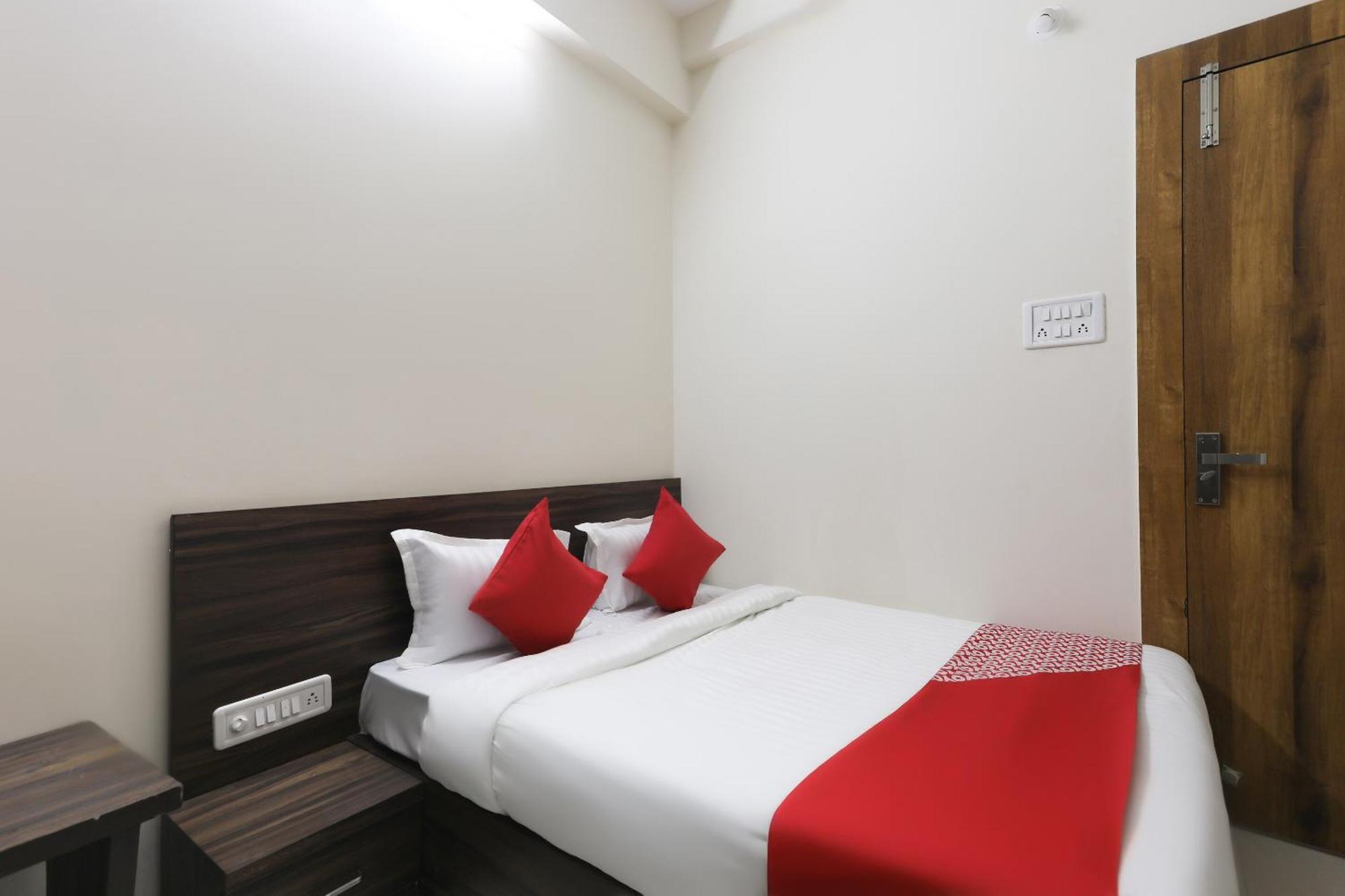 Hotel O La Flora Indore Extérieur photo