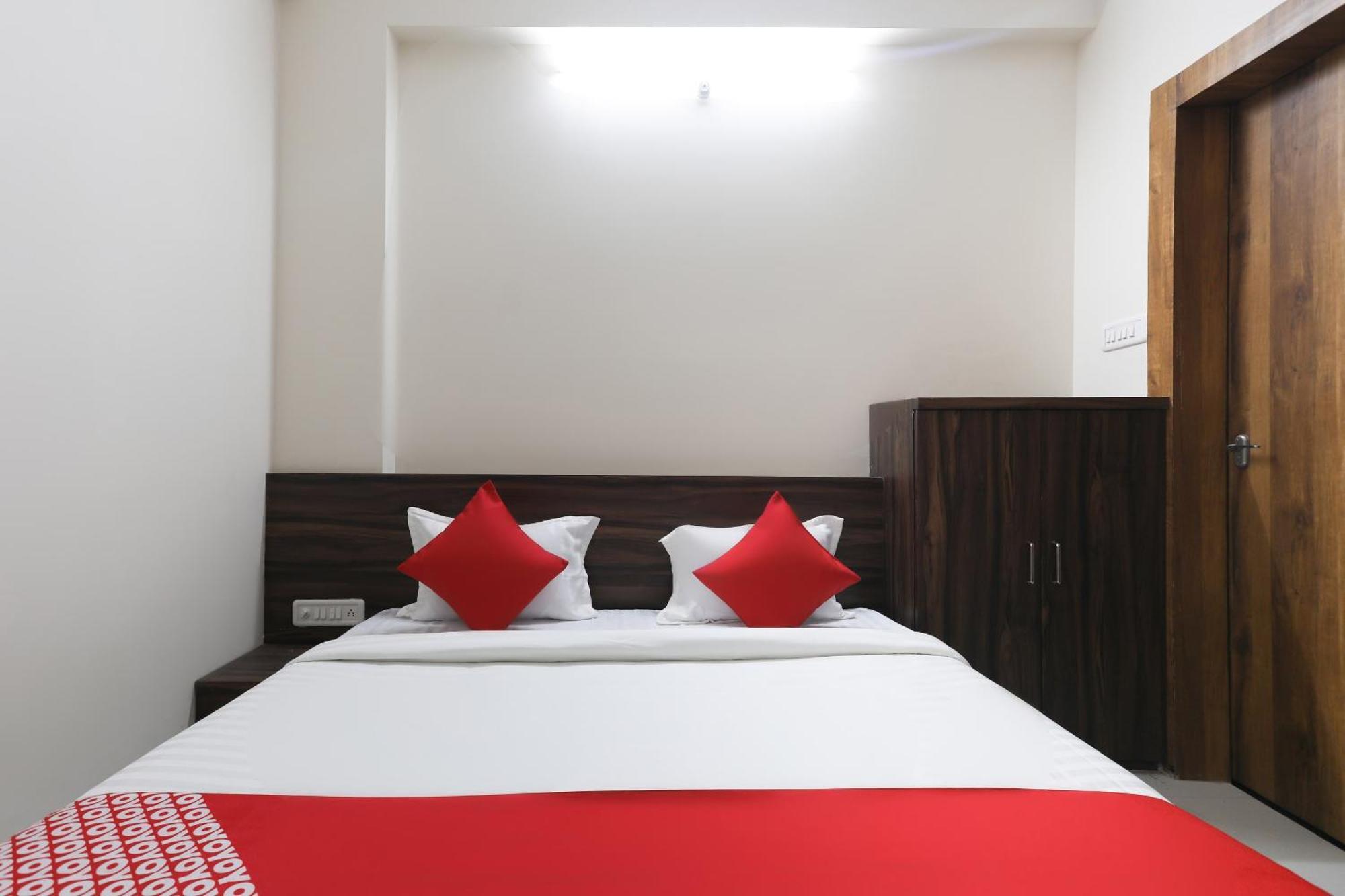 Hotel O La Flora Indore Extérieur photo