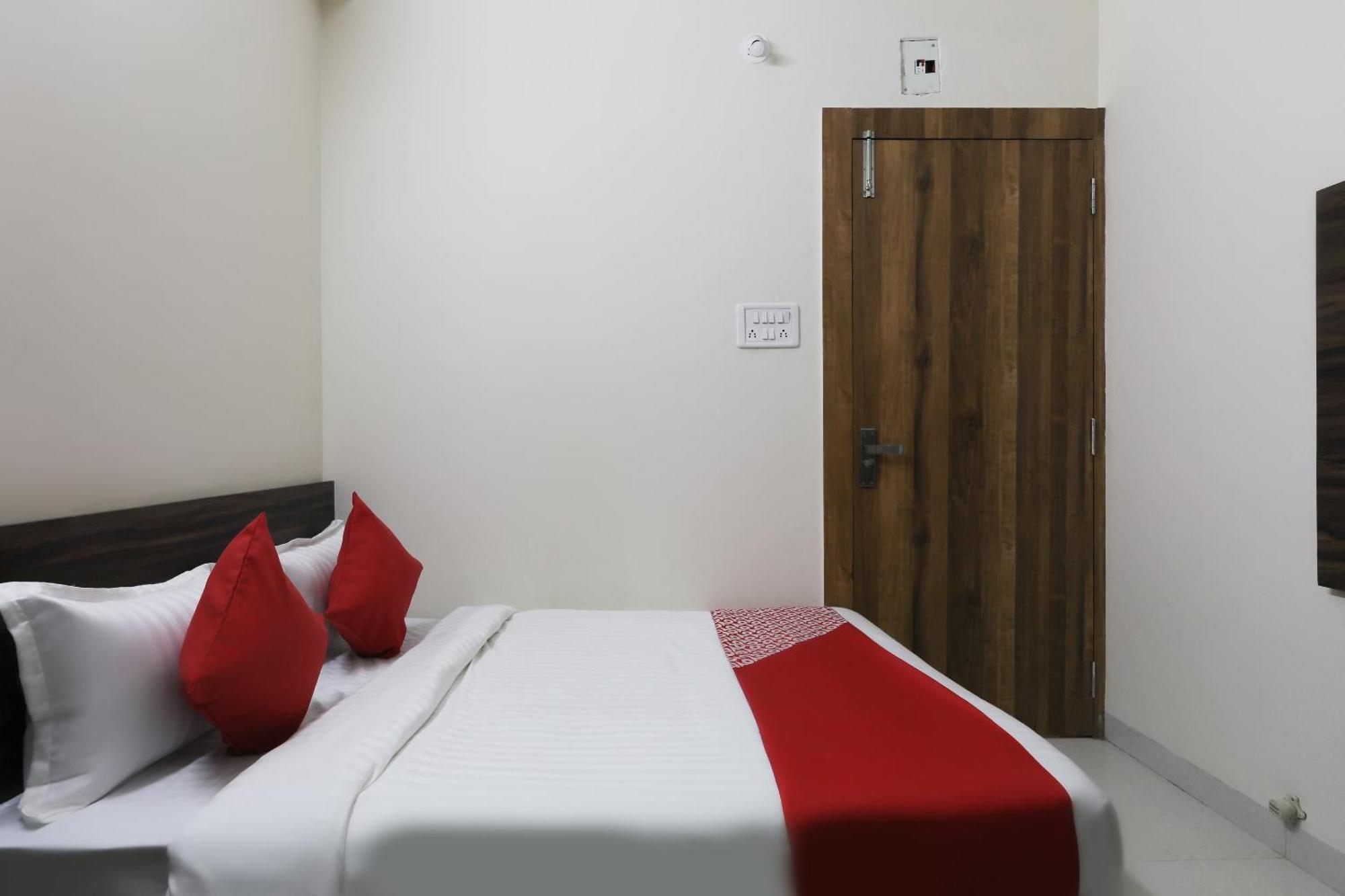 Hotel O La Flora Indore Extérieur photo